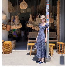 批发墨花小姐法式复古方领茶歇裙短袖显白藏蓝色<b class='q'>碎花</b>长裙