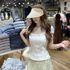 批发短袖衬衫女夏季方领花边<b class='q'>拼接</b>收腰小众甜美少女感修身上衣