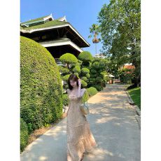 批发纯欲风甜美长裙春夏收腰显瘦小众设计感蕾丝拼接碎花吊带<b class='q'>连衣裙女</b>