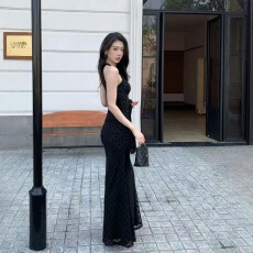 批发性感<b class='q'>V领</b>无袖A字裙黑色波点印花连衣裙女收腰显瘦修身气质包臀长裙