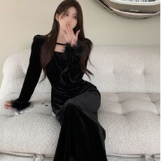 批发赫本金丝绒小黑裙别致设计感礼服长裙法式复古收腰显瘦气质<b class='q'>连衣裙</b>