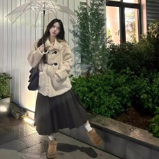 批发韩系翻领<b class='q'>甜美</b>温柔秋冬厚羊羔毛外套女皮毛一体羊羔绒毛绒绒上衣冬