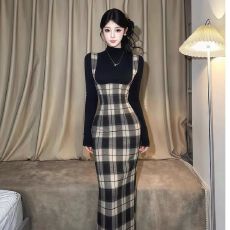 批发毛呢面料有拉链格子吊带连衣裙女秋季包臀裙子<b class='q'>长袖</b>上衣两件套装