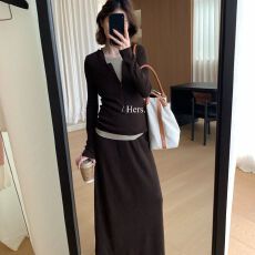 批发休闲连帽长袖上衣半身裙<b class='q'>两件套</b>