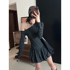 批发人棉磨毛藏蓝色<b class='q'>蕾丝</b>花边打底衫女秋季显瘦拼接百搭长袖上衣