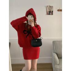 批发圣诞红针织套装女2025冬季新宽松蝴蝶结套头毛衣半身裙两件套