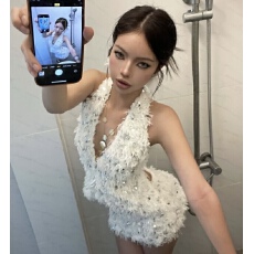 批发<b class='q'>欧美风</b>套装女夜店时尚亮片装饰毛绒性感露背吊带上衣短裙两件套