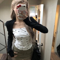 批发人棉260克长袖T恤2026年春季新款女韩系打底衫白色短款<b class='q'>假两件</b><b class='q'>上衣</b>