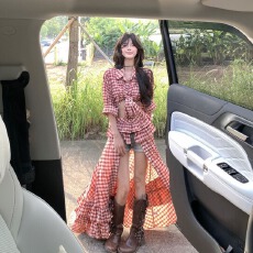 批发度假风红色格子长袖衬衫女夏季不规则开叉半身长裙两件套