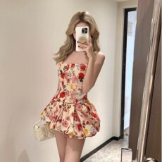 批发法式气质纯欲风碎花套装裙修身抹胸上衣茶歇名媛<b class='q'>蓬蓬</b>半身裙两件套