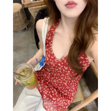 批发2026法式甜辣风红色小<b class='q'>碎花</b>挂脖夏季小本新上衣裙子