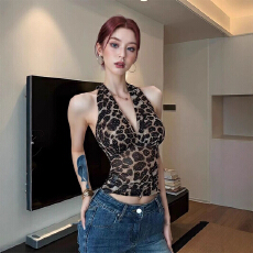 批发夏季新款修身显瘦设计感烫钻上衣纯欲辣妹V领豹纹网纱挂脖<b class='q'>背心女</b>