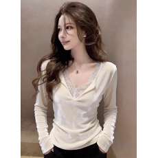 批发法式丝绒上衣蕾丝拼接<b class='q'>假两件</b>打底衫女独特漂亮洋气冬季高级感小衫