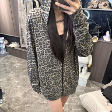 批发2026新款豹纹连帽薄款卫衣<b class='q'>女</b>早秋季拉链宽松松弛感正流行烫钻外套