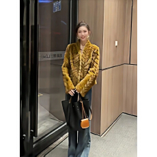 批发金叶貂气质毛绒环保皮草外套女2025新款高级感仿水貂毛上衣女穿搭