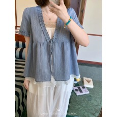 批发实价 大码女装木耳边V领假两件娃娃衫宽松显瘦<b class='q'>衬衫</b>