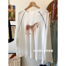 批发胖妹妹200斤大码独特好看小马磨毛插肩长袖上衣女<b class='q'>春</b>宽松打底T恤衫