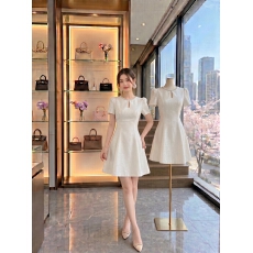 批发MandyZhang千金镶钻小香风白色连衣<b class='q'>裙</b>女夏季设计感泡泡袖小<b class='q'>礼服</b><b class='q'>裙</b>