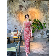 批发法式复古印花修身显瘦背心连衣裙女<b class='q'>夏</b>季新款高级感修身显瘦长裙子