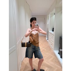 批发Multi Math弗蕾尔/轻奢蕾丝拼接吊带背心V领棕色上衣日常穿搭