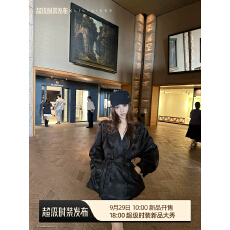 批发Lilylikes“<b class='q'>英伦</b>之旅”极夜黑时髦短款通勤<b class='q'>风</b>衣 高智感松弛感平衡