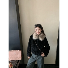 批发板栗可可'暖冬咩咩'黑色新色大毛领短款环葆羊羔毛保暖外套女