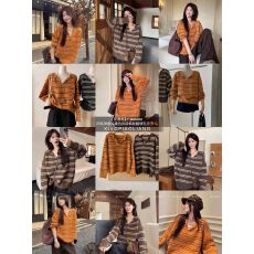 批发2025秋冬时尚<b class='q'>新款</b>小众复古减龄条纹撞色长袖套头<b class='q'>毛衣</b>