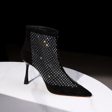 批发<b class='q'>欧美</b>风尖头细跟高跟短靴女绒面拼接网纱水钻后拉链时装网靴