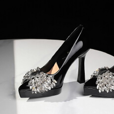 欧美风高跟鞋尖头粗跟漆皮防水台水钻蝴蝶结高跟单鞋女