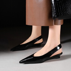 批发欧美风时尚尖头V口浅口坡跟低跟女鞋后空后绊带OL复古单鞋