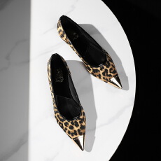 批发韩版风复古豹纹绸缎金属尖头浅口低跟女鞋一脚蹬不累脚单鞋女