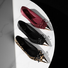 批发韩版复古时尚绸缎低跟女蝴蝶结金属尖头浅口一脚蹬豹纹单鞋