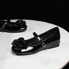 批发韩式内增高女鞋气质玫瑰花朵方头浅口时尚漆皮一字式扣带