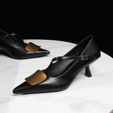 韩式风复古手抓纹时尚中跟女鞋金属尖头一字式扣带单鞋