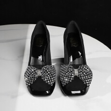 批发韩版风水钻蝴蝶结方头浅口粗跟防水台一脚蹬绒面单鞋女