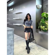 批发已出货 美式辣妹V领五分<b class='q'>袖</b>短款<b class='q'>上衣</b>修身显瘦收腰衬衫