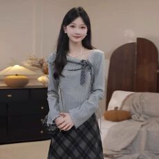 批发已出货 蝴蝶结短款长袖<b class='q'>T</b><b class='q'>恤</b>女木耳边抽绳褶皱收腰打底衫上衣.