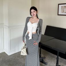 批发已出货 <b class='q'>吊带</b><b class='q'>背心</b>长袖开衫女秋季<b class='q'>新款</b>修身显瘦条纹包臀长裙三件套