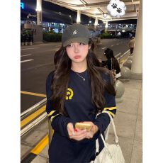 批发已发货 数字印花长袖<b class='q'>T</b><b class='q'>恤</b><b class='q'>男</b>女宽松百搭小众高级感打底衫