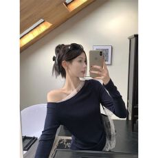 批发已出货 蕾丝斜领<b class='q'>露肩</b>假两件上衣韩版长袖<b class='q'>T</b><b class='q'>恤</b>