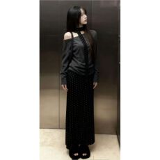 批发已出货 秋冬穿搭一整<b class='q'>套装</b><b class='q'>韩版</b>露肩长袖上衣女高级感气质