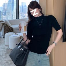 批发已出货 摇滚黑色中袖半高领<b class='q'>个性</b>穿搭简约修身百搭<b class='q'>T</b><b class='q'>恤</b>打底衫