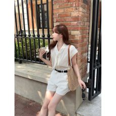 批发已出货 杏色<b class='q'>休闲</b>内搭长袖针织衫女秋季软糯修身显瘦打底衫上衣