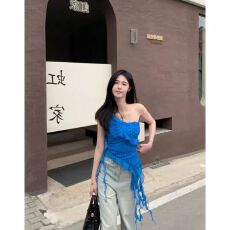 批发露肩上衣<b class='q'>雪纺</b>女时尚洋气时髦轻奢高级感蓝色波点<b class='q'>吊带</b><b class='q'>背心</b>女夏纯欲