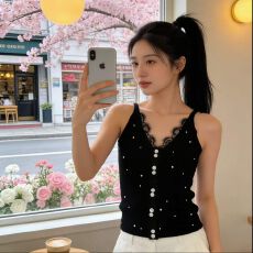 批发黑色蕾丝边烫钻针织吊带背心女内搭纯欲风<b class='q'>修身</b>显瘦打底上衣