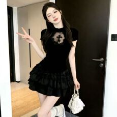 批发哥特黑色镂空十字架T恤女短袖上衣暗黑<b class='q'>蓬蓬</b>短裙半身裙时尚套装