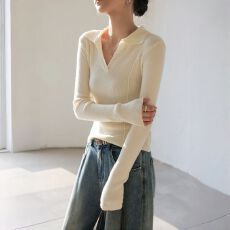 批发杏色v型翻领设计感修身显瘦长袖T恤女春季绝美巨好看的打底衫上衣