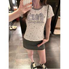 批发已出货 韩系简约学院风贴布绣花设计感小众短袖<b class='q'>T</b><b class='q'>恤</b>显瘦上衣女