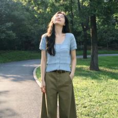 批发法式简约纯欲风高级感<b class='q'>针织衫</b>短袖夏季新款高级感气质上衣女
