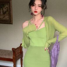 批发防晒开衫女薄款小坎肩披肩秋季搭配吊带裙子外搭罩衫冰丝针织外
